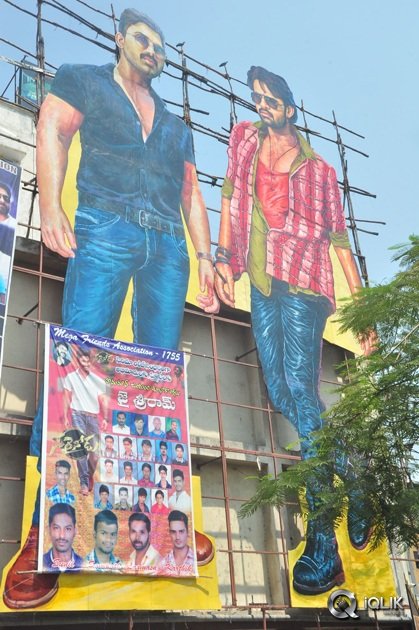 Supreme-Movie-Team-at-Sandhya-Theater